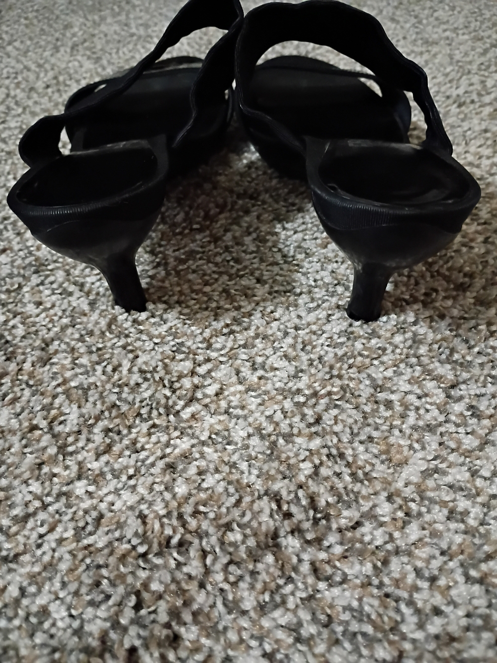 Woman's Salvatore Ferragamo Black Double Strap Slide Sandals Gancini Embossed. 6 - Picture 3 of 10